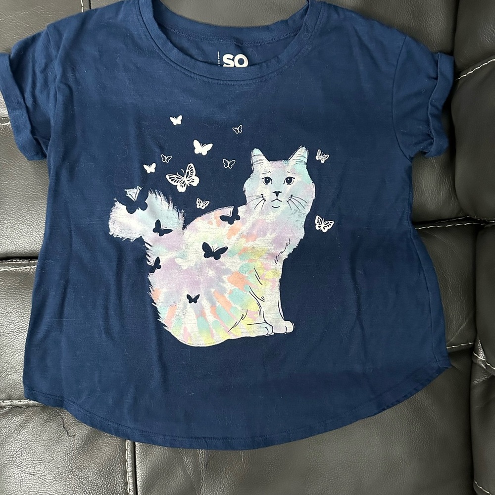 Girl’s Navy Blue T-Shirt with Cat and Butterfly Design